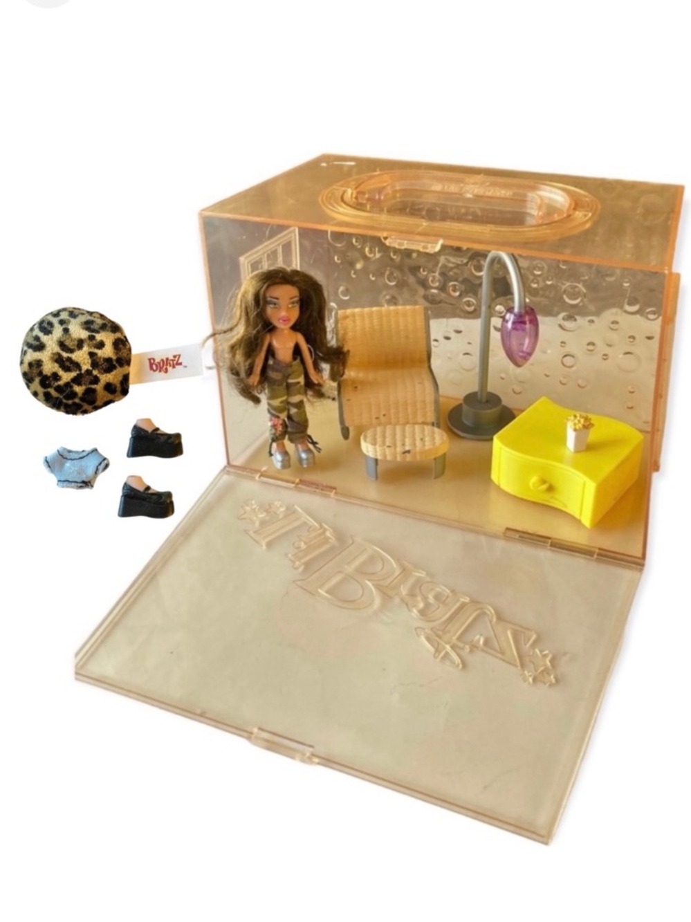 Lil Roomz Lounge Bratz Talia Doll 2005 Orange Case Pants Shoes Chair Lamp Drawer